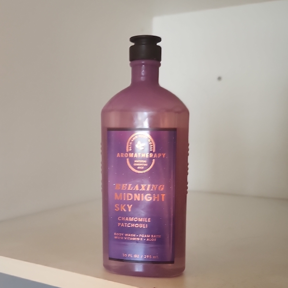 Bath & Body Works Relaxing Midnight Sky Body Wash - Purple